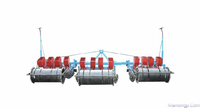 石河子鑫昌盛2MBJ-3/12铺膜播种机